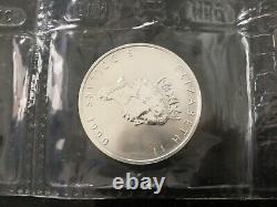10 Canadian Silver Maple Leaf 5 Dollar Silver Coin RCM Sealed 1990.9999 1 OZ