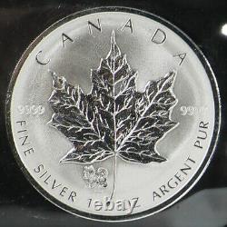 2006 Maple Leaf Dog Privy Canada Fine Silver 10 Sealed #16001