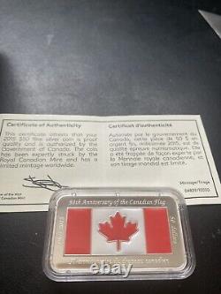 2015 - Pièce de monnaie en argent commémorative du 50e anniversaire du drapeau canadien de 1,5 once