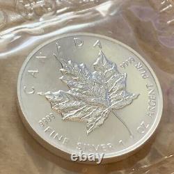 Feuille d'érable argentée du Canada de 1997 à 5 $. 9999 Pure 1oz RCM SEAL REMARQUABLE PRIX DE VENTE