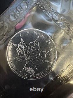 Feuille d'érable d'argent canadienne avec privilège de feu d'artifice de 10 2000 faible tirage en lingotin. 9999